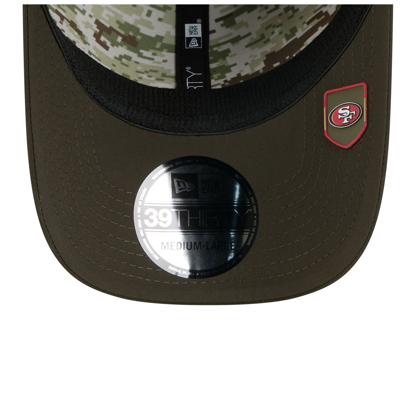 Men's San Francisco 49ers New Era Green 2025 Salute to Service 39THIRTY Flex Hat